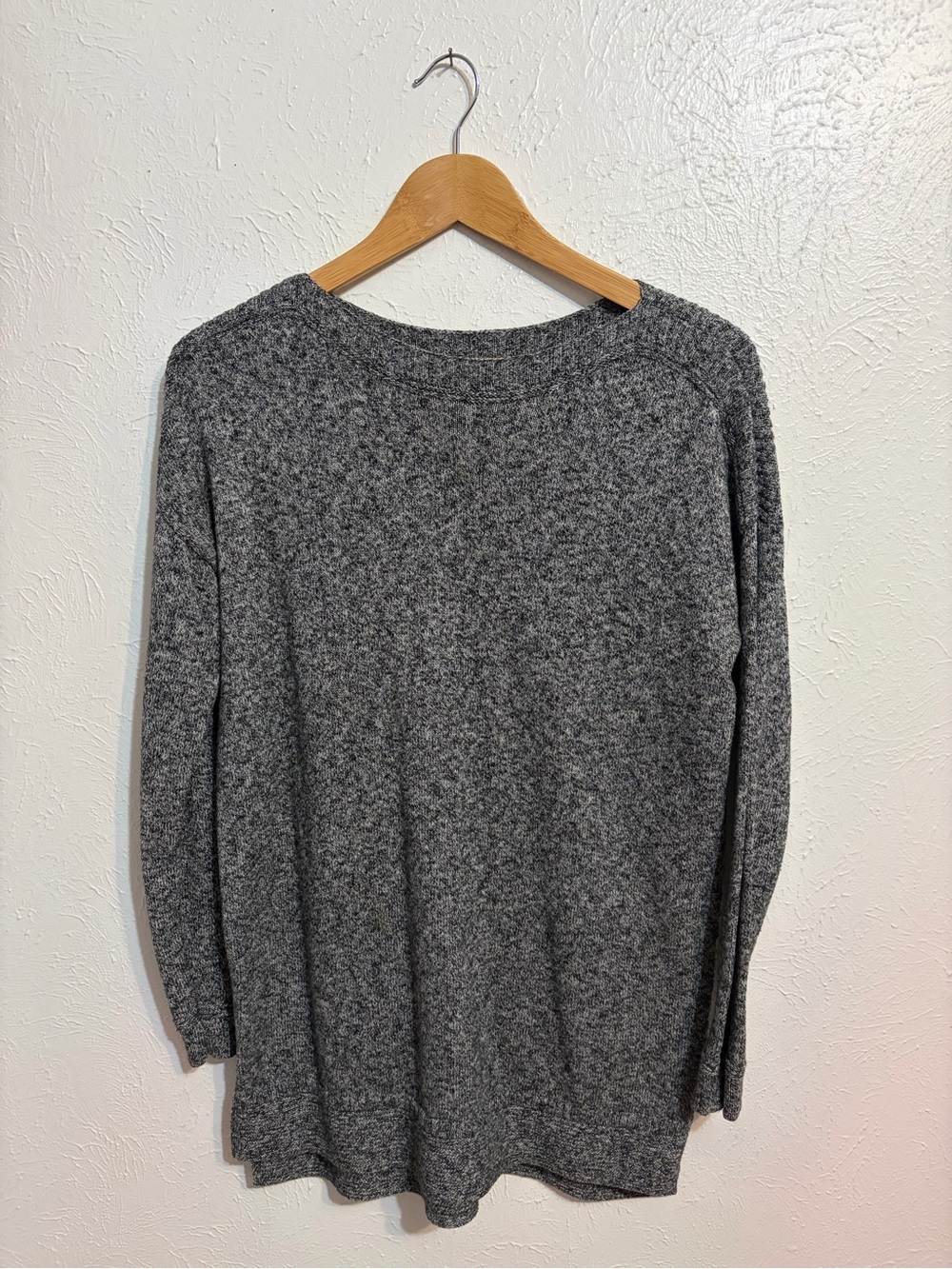Old Navy Heather Gray Crewneck Sweater